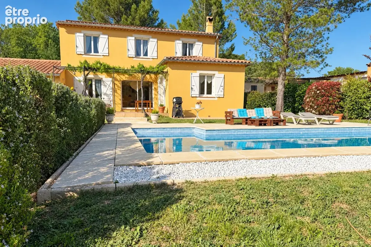 Propriété familiale rénovée avec piscine à Brignoles - photo 2