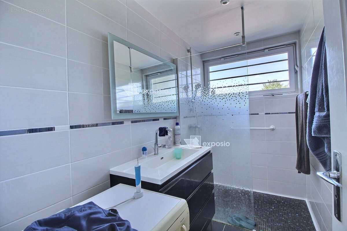 Appartement Niort 3 pièce(s) 72.83 m2 AVENUE DE LIMOGES . - photo 3