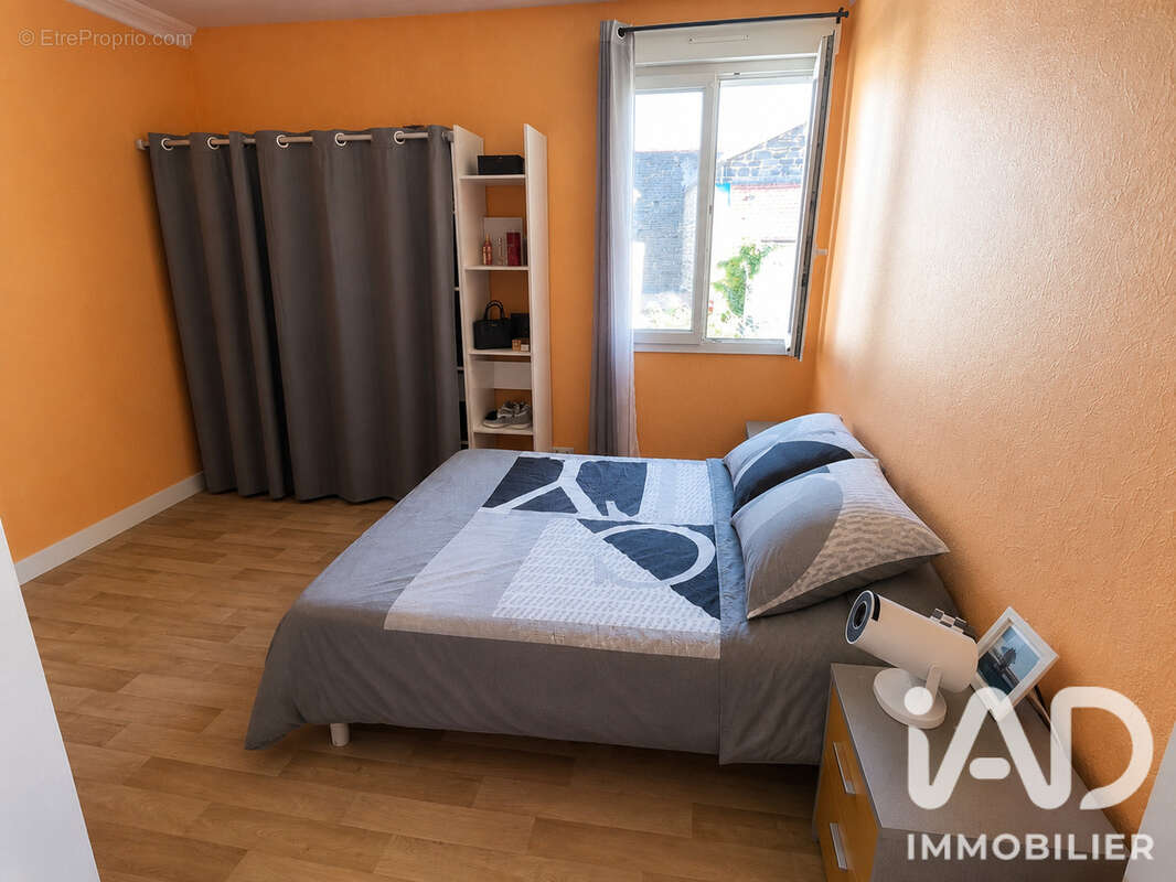 Appartement 110 m² à Menetrol  - photo 5