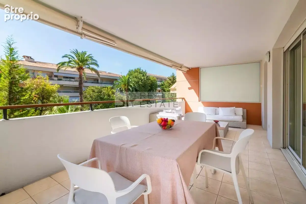 Cannes - 3 pieces avec box - photo 2