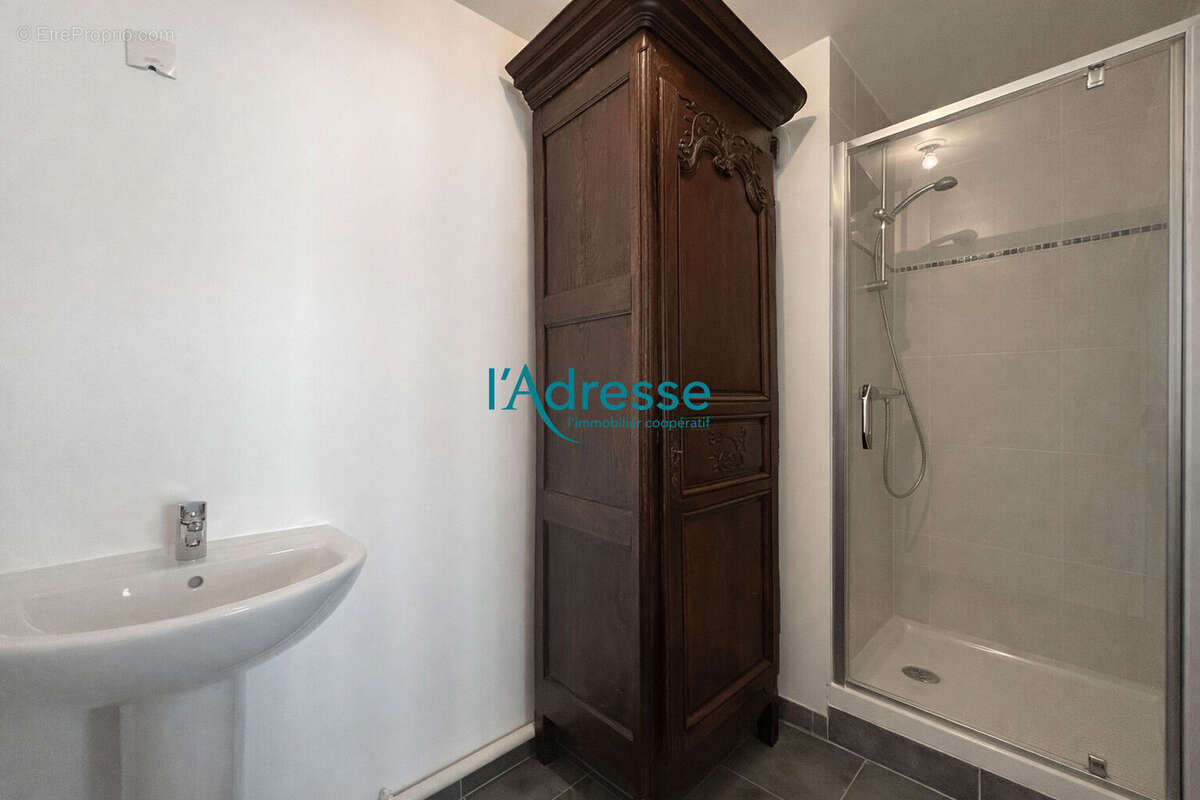Appartement à NANTERRE