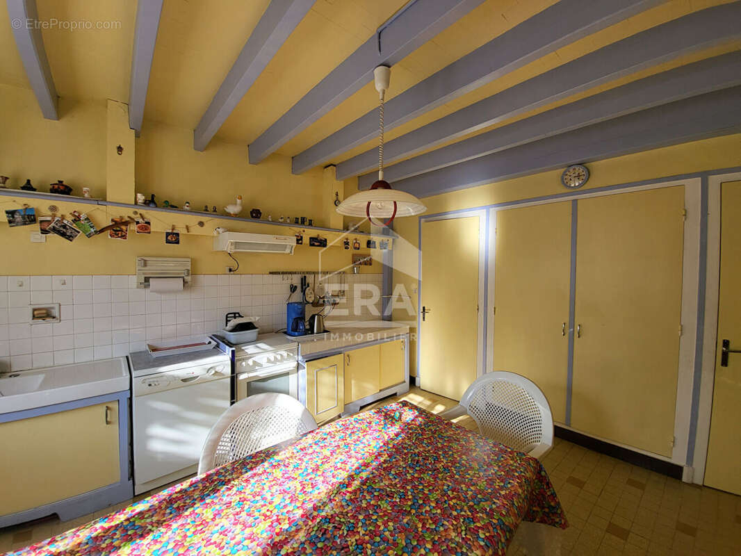 Maison à MORNAC-SUR-SEUDRE