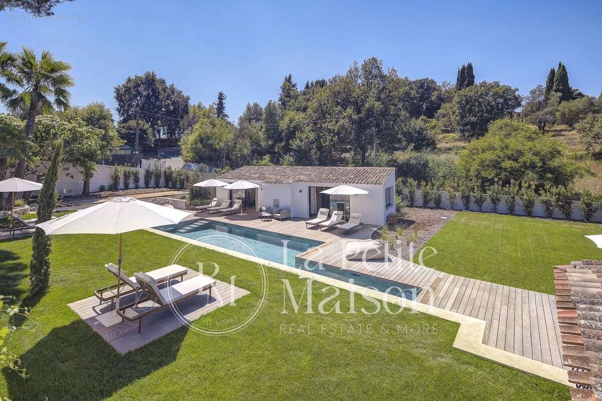 Maison à BIOT