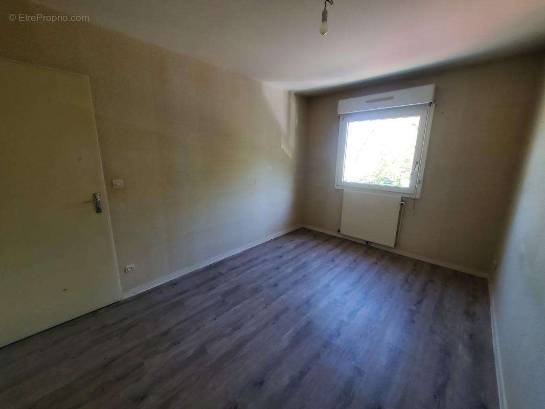 Bel appartement de type 3 de 65.80m² proximité  Polyclinique - photo 8