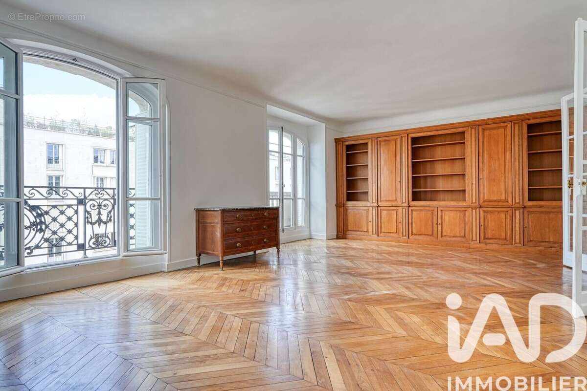 Photo 2 - Appartement à PARIS-17E