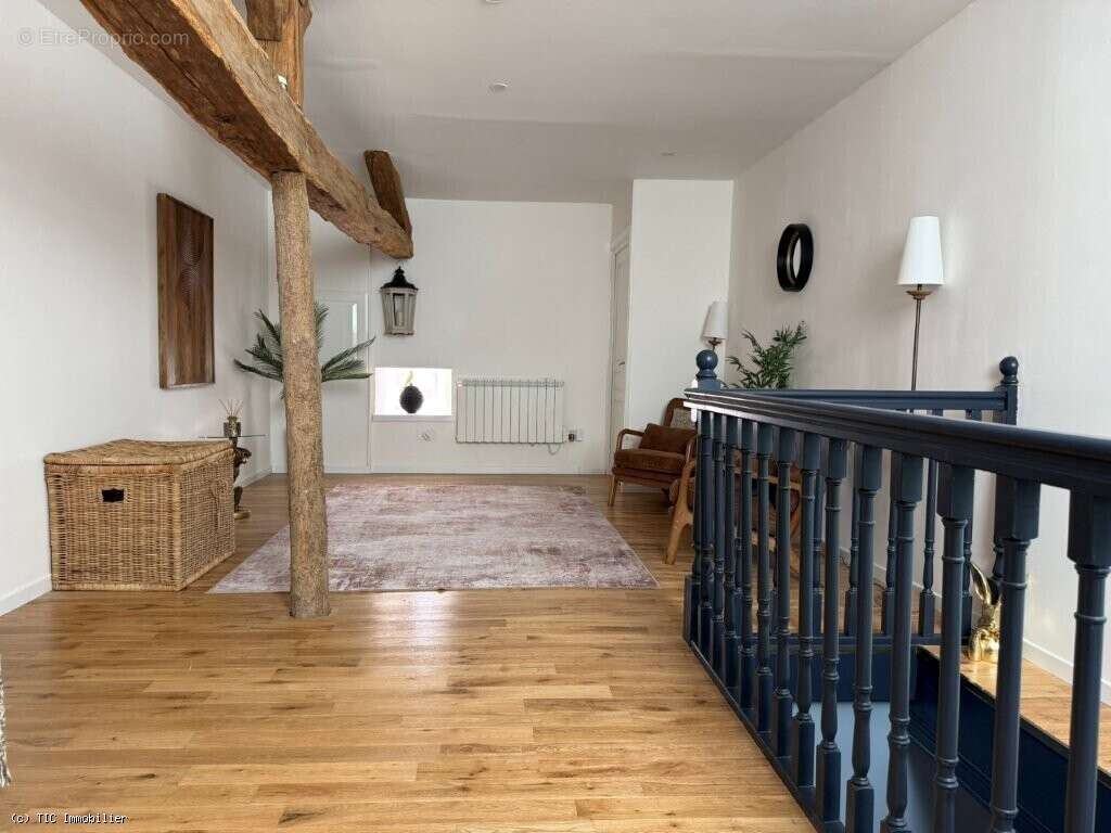 Élégante Demeure De Caractère En Pierre Avec Prestations Haut De Gamme Et Potentiel D’accueil - photo 21
