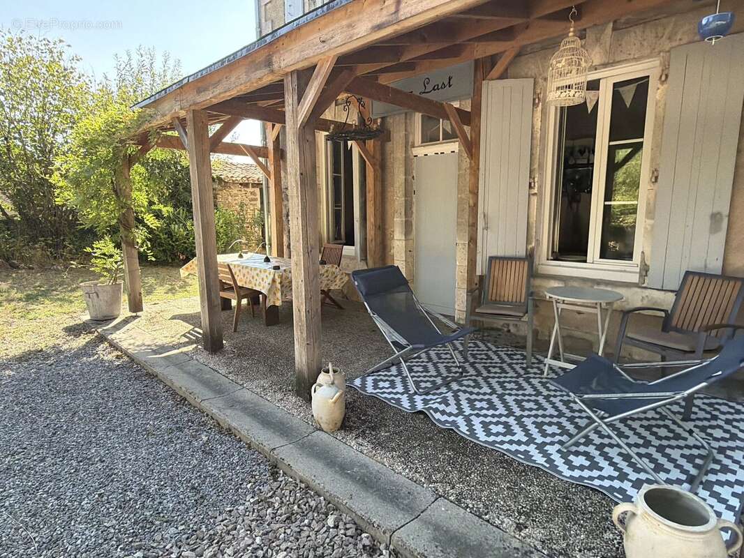 Maison spacieuse de 4 à 5 chambres, cuisine équipée, grands jardins - photo 25