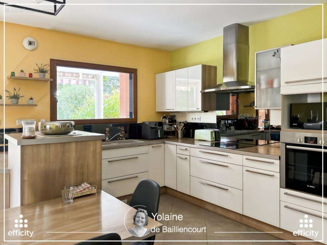 Maison 210 m² à Vitre  - photo 2