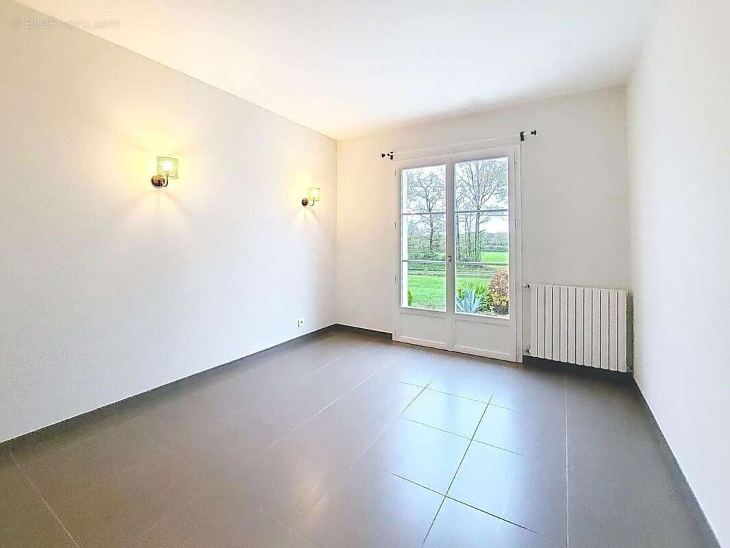 Photo 7 - Maison à BEAULIEU-SOUS-LA-ROCHE