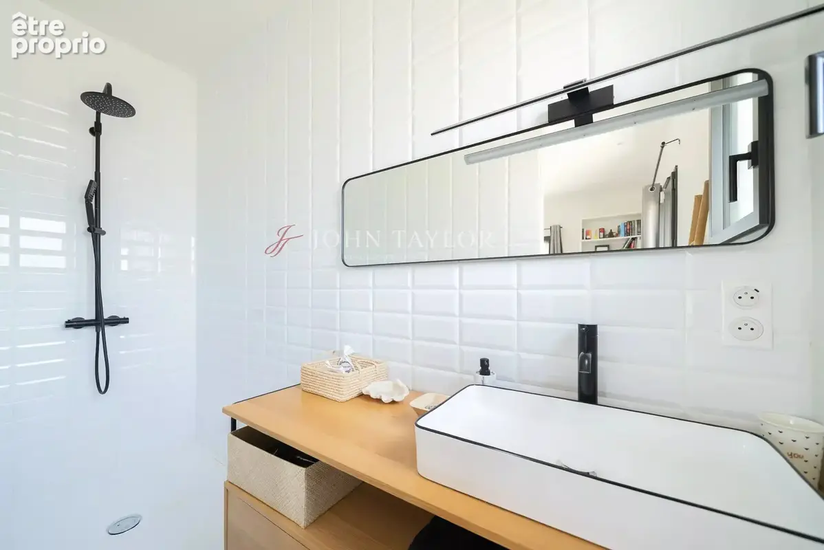 Superbe maison en pierre avec piscine à Vaugines - photo 19
