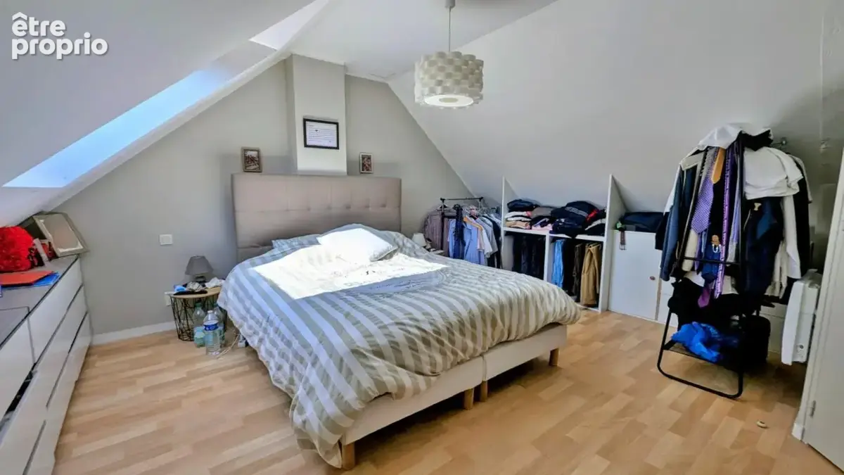 Maison rénovée en pierres 125 m2 à vendre, 6 pièces avec 4 voir 5 chambres, bourg SAINT GERMAIN EN COGLES (35) - photo 7