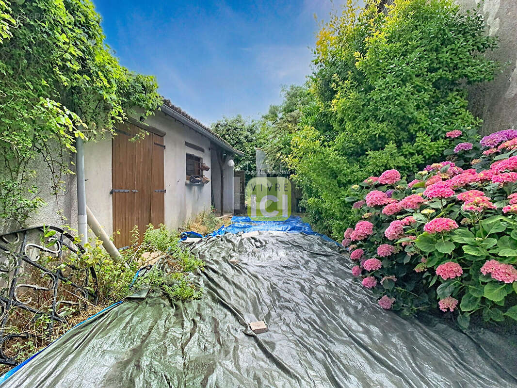 Maison à LA TOURLANDRY