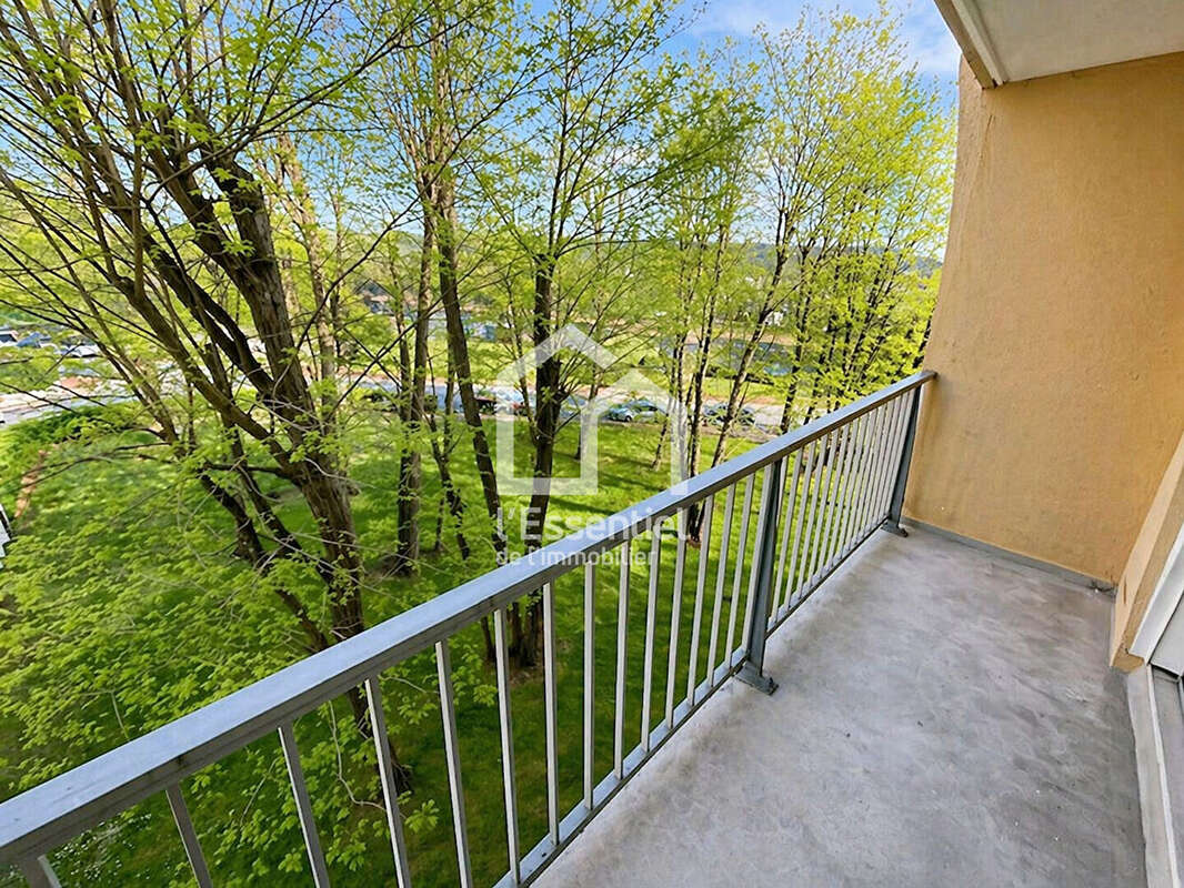 Appartement à VERNEUIL-SUR-SEINE