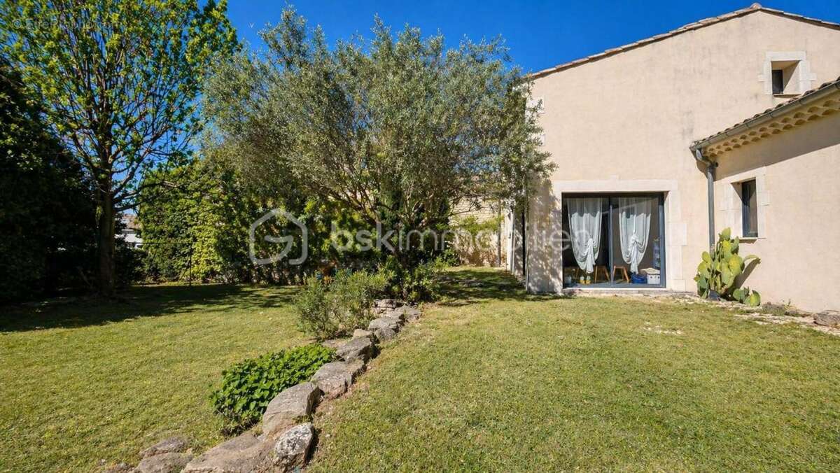 Exclusivité – Est de Montélimar – Maison de village rénovée – 5 chambres – garage – jardin - photo 2
