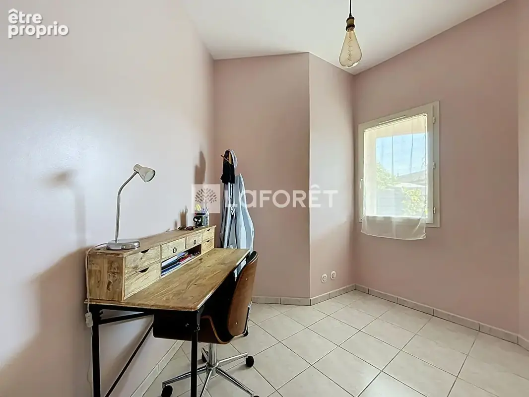 Villa de plain pied à vendre AU COEUR Villars Les Dombes 6 pièce(s) 131 m2 - photo 7