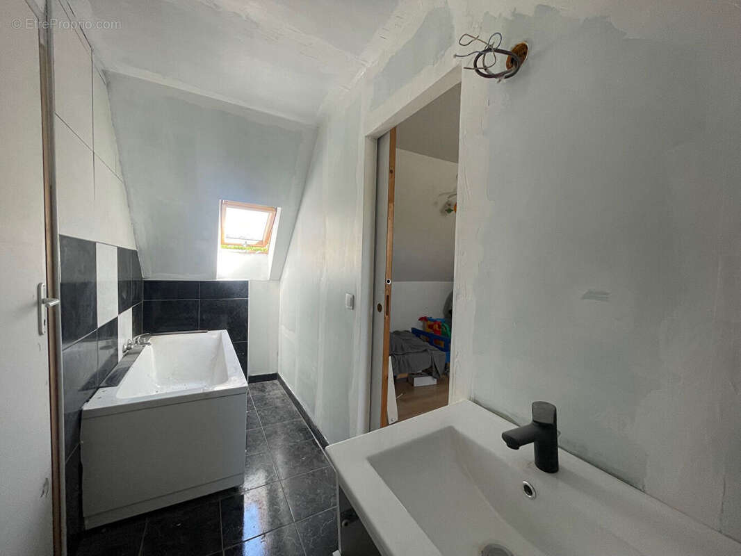 Maison à LA FERTE-GAUCHER