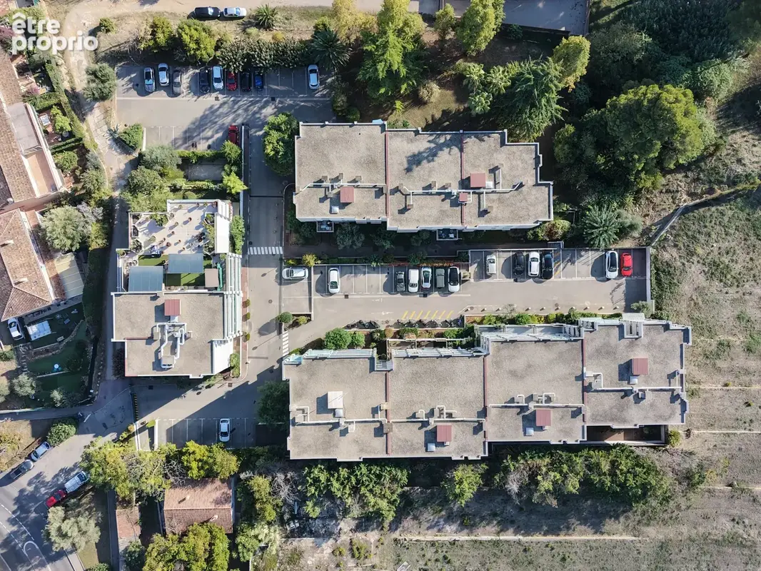 Antibes – rabiac estagnol – spacieux studio avec terrasse, parking et cave - photo 13