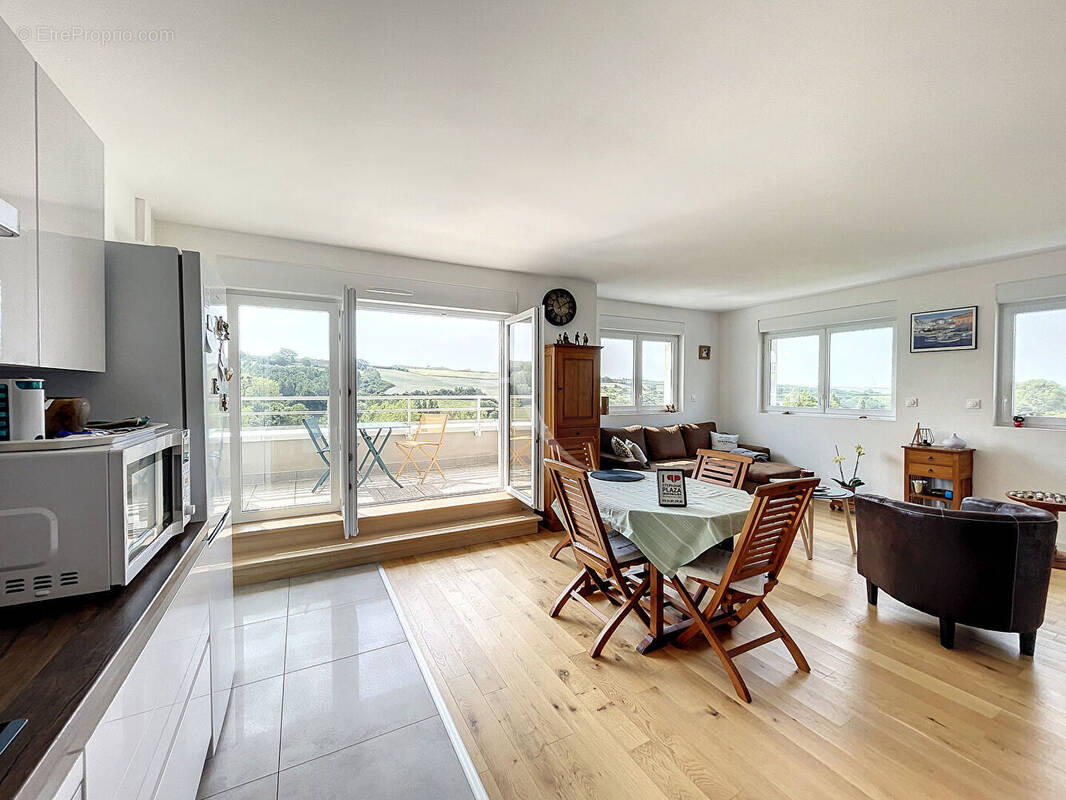 Appartement à SAINT-MARTIN-BOULOGNE