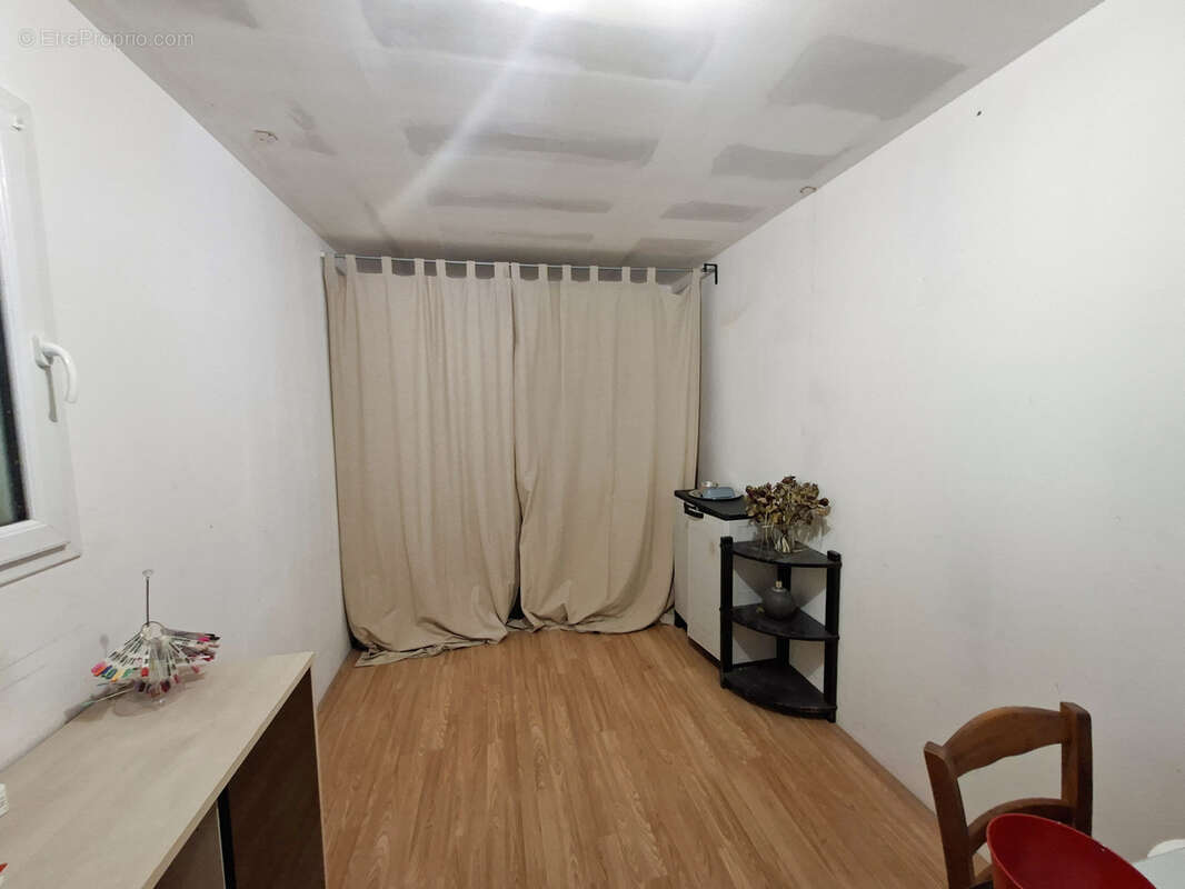 Maison à COURS-DE-PILE