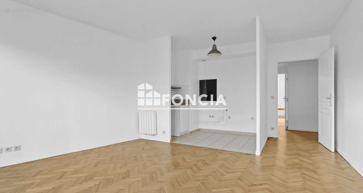 Appartement à L'HAY-LES-ROSES