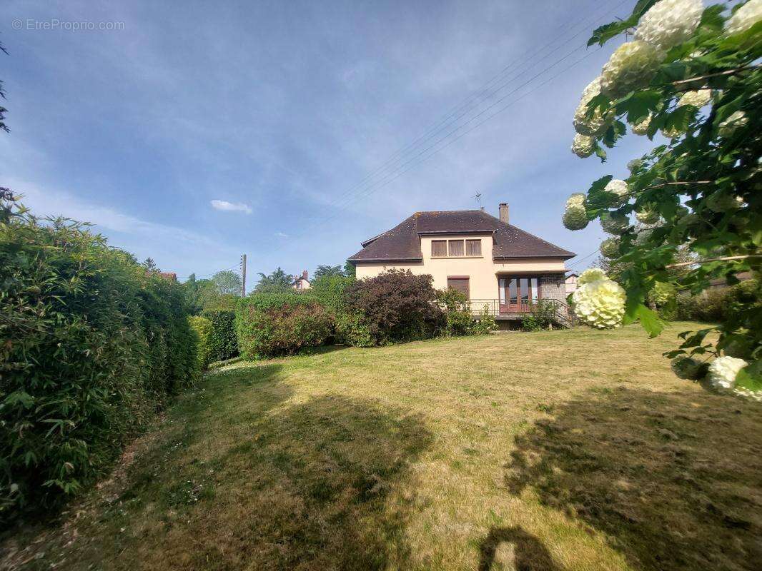 Maison à CONCHES-EN-OUCHE