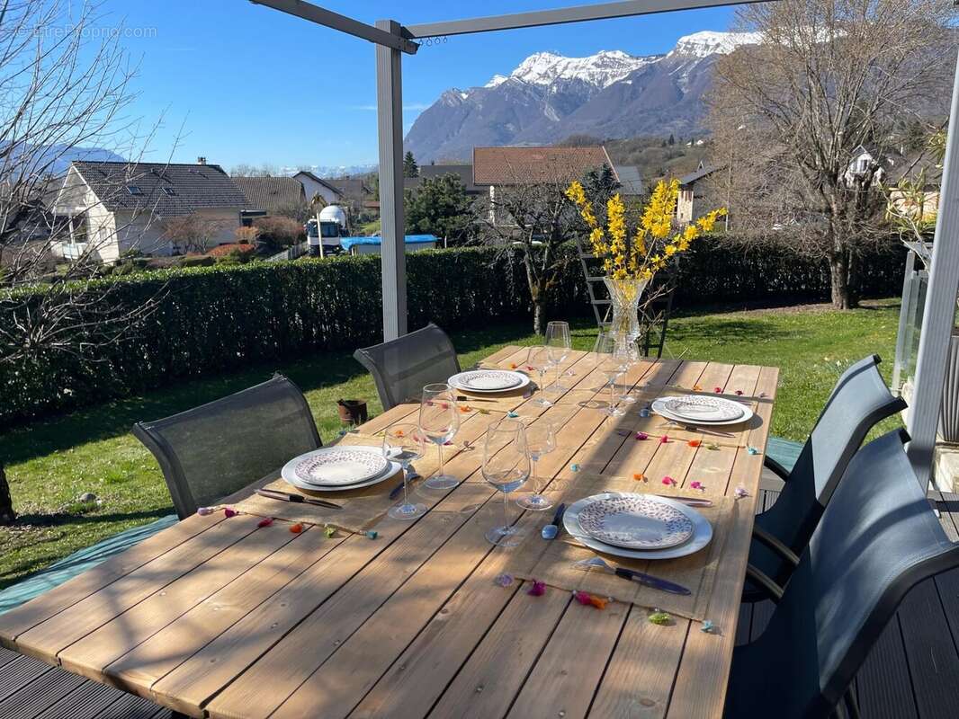 Maison à GILLY-SUR-ISERE