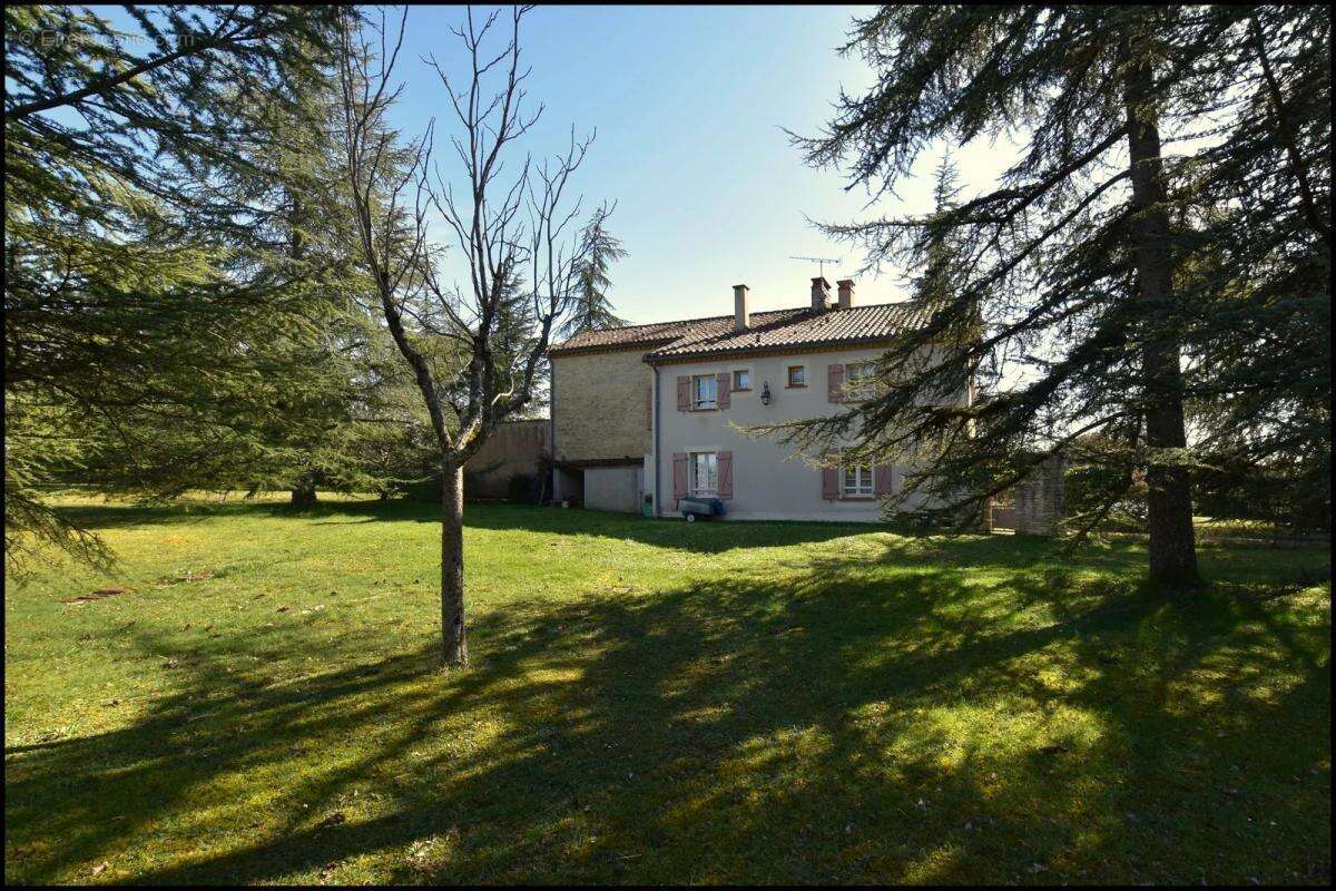 Maison à LAROQUE-DES-ARCS