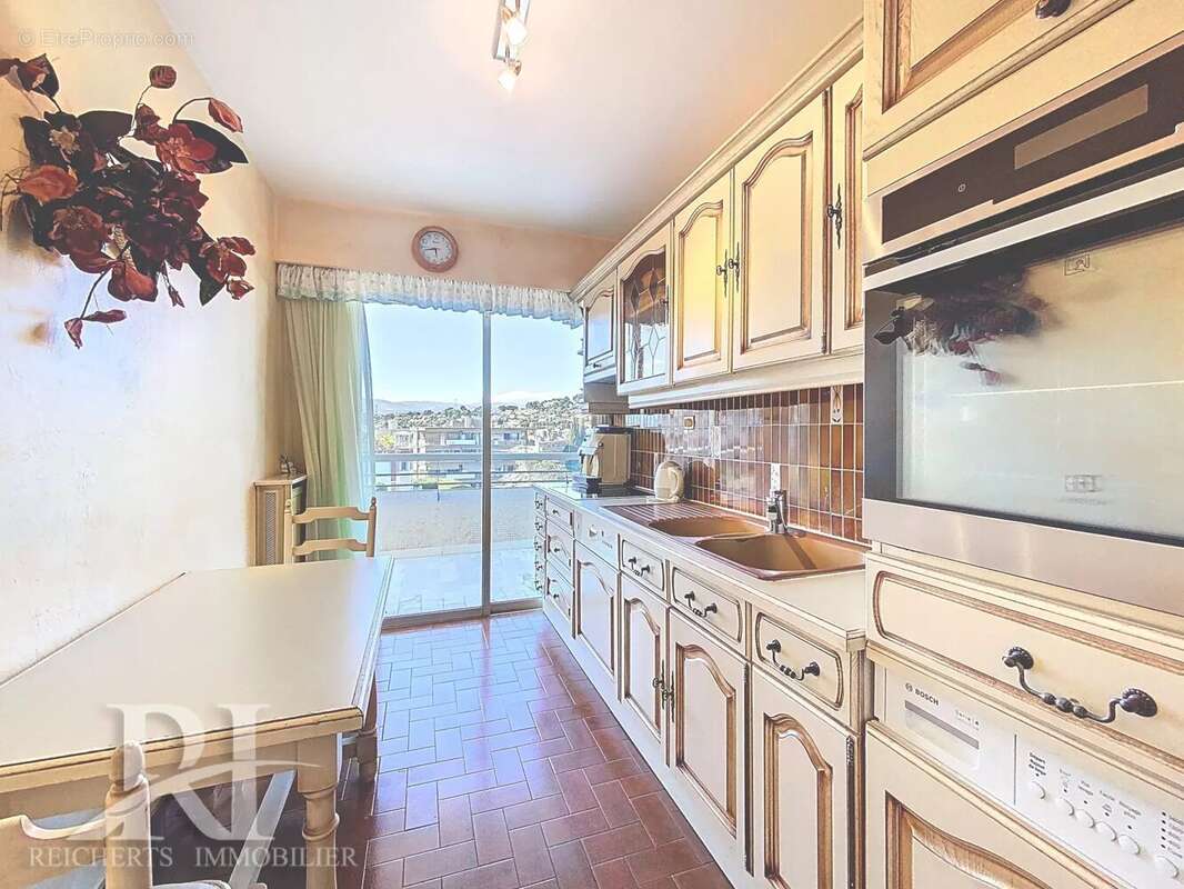 Appartement à LE CANNET