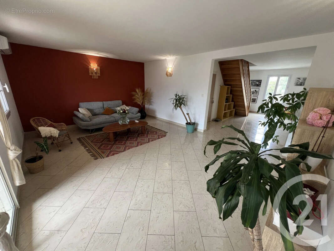 Appartement 140 m² à Saint-Florent  - photo 7