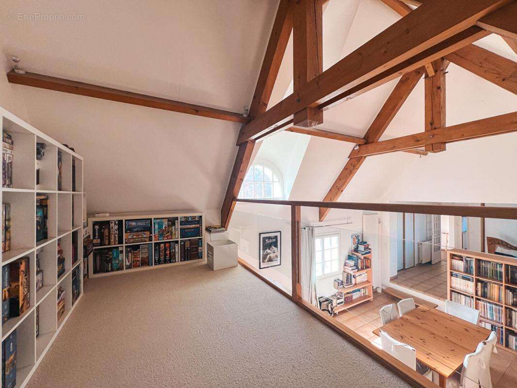 Maison à SAINT-ETIENNE-DE-MONTLUC