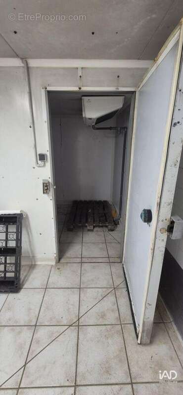 Photo 7 - Commerce à MONTIGNE