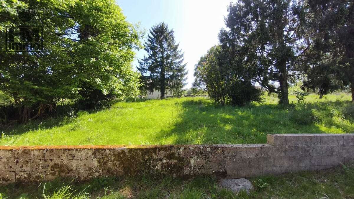 n°2 - Maison à CHATEAU-CHERVIX
