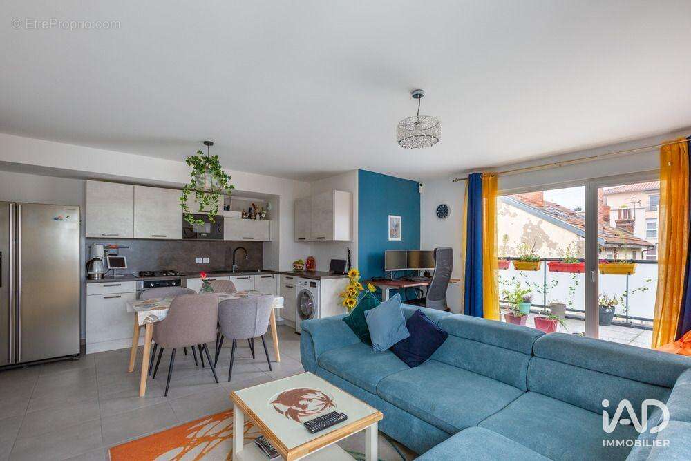 Photo 2 - Appartement à VILLEURBANNE