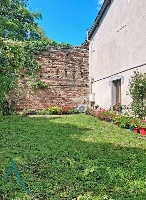 Maison à MONTASTRUC-LA-CONSEILLERE