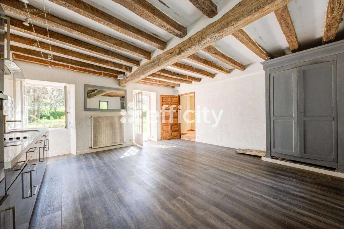 Maison 420 m² à La Boissiere-Ecole  - photo 24