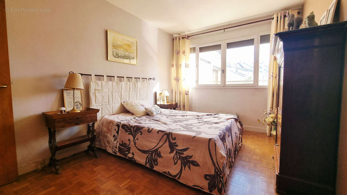 Appartement à MAISONS-LAFFITTE
