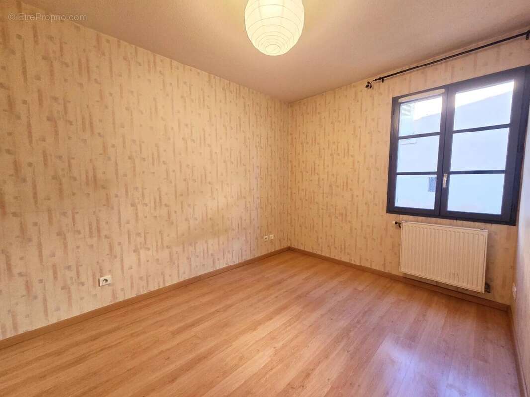 Appartement à ANSE