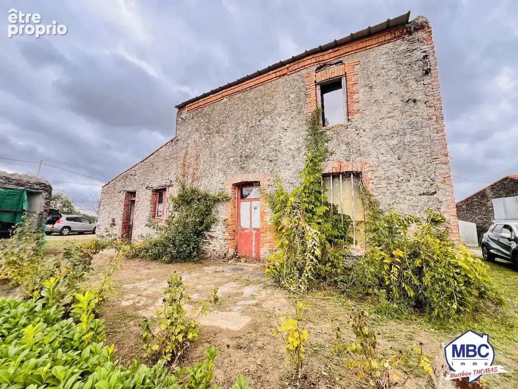 Deux maisons d'habitation avec grange - photo 11