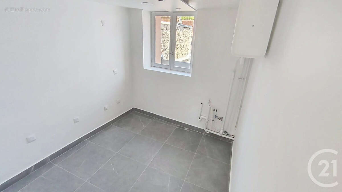 Appartement à BRIE-COMTE-ROBERT