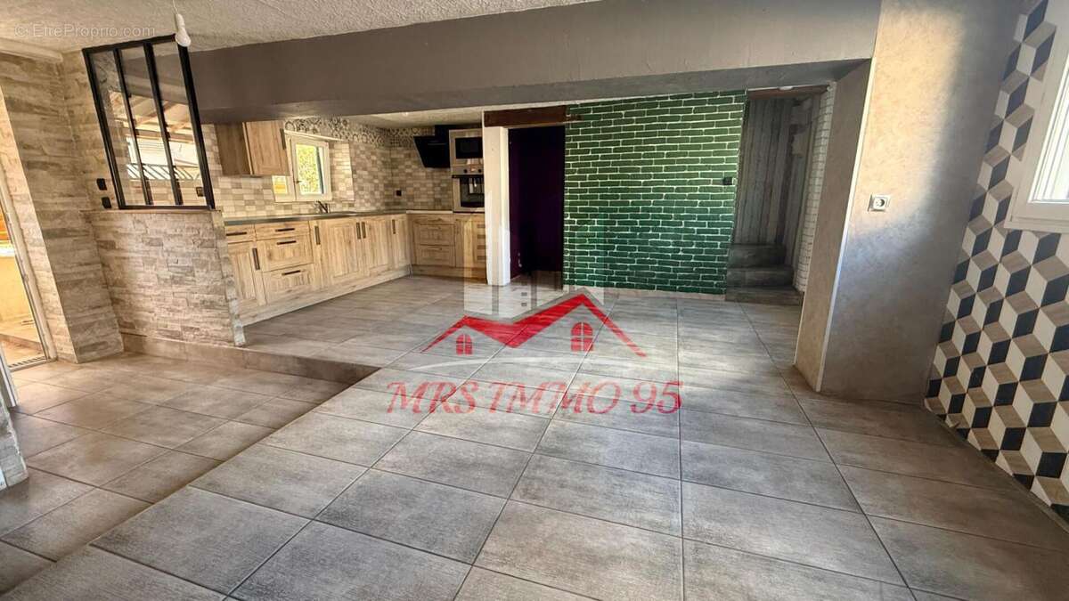 Appartement à VEMARS