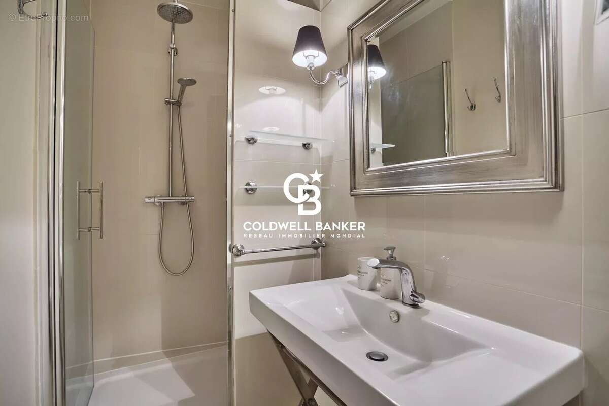 Appartement à PARIS-6E