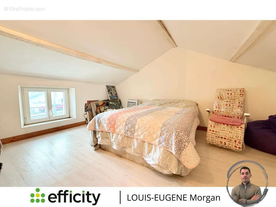 Maison à AVAILLES-LIMOUZINE