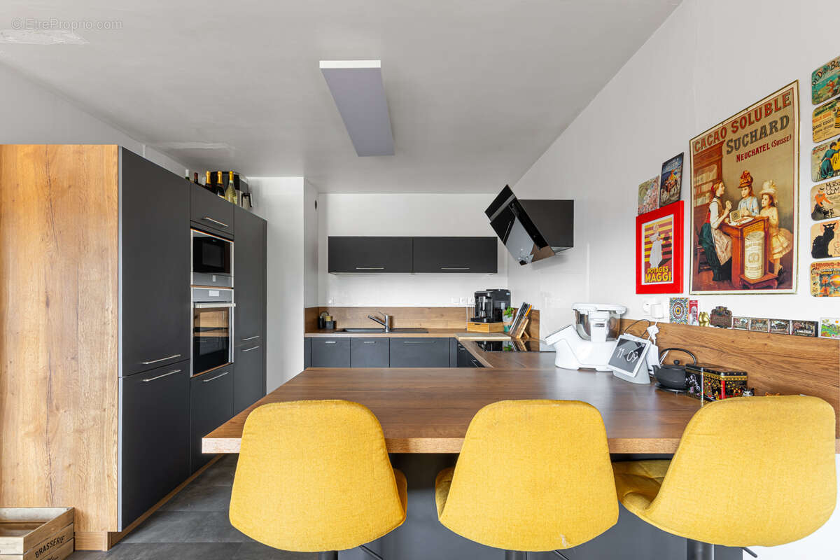 Appartement à POISY