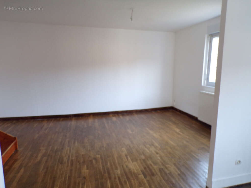 Appartement à RUGLES