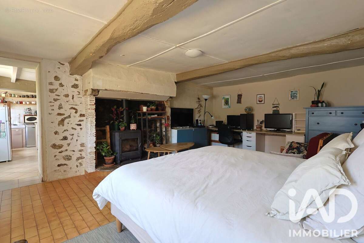 Maison 75 m² à Cersay  - photo 8