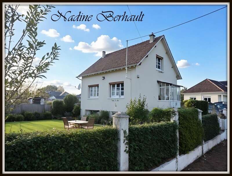 Maison à AMILLY