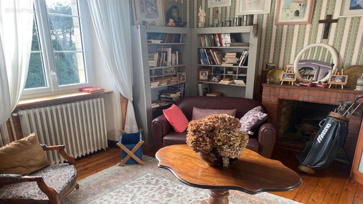 Maison à ROCHEFORT-EN-TERRE