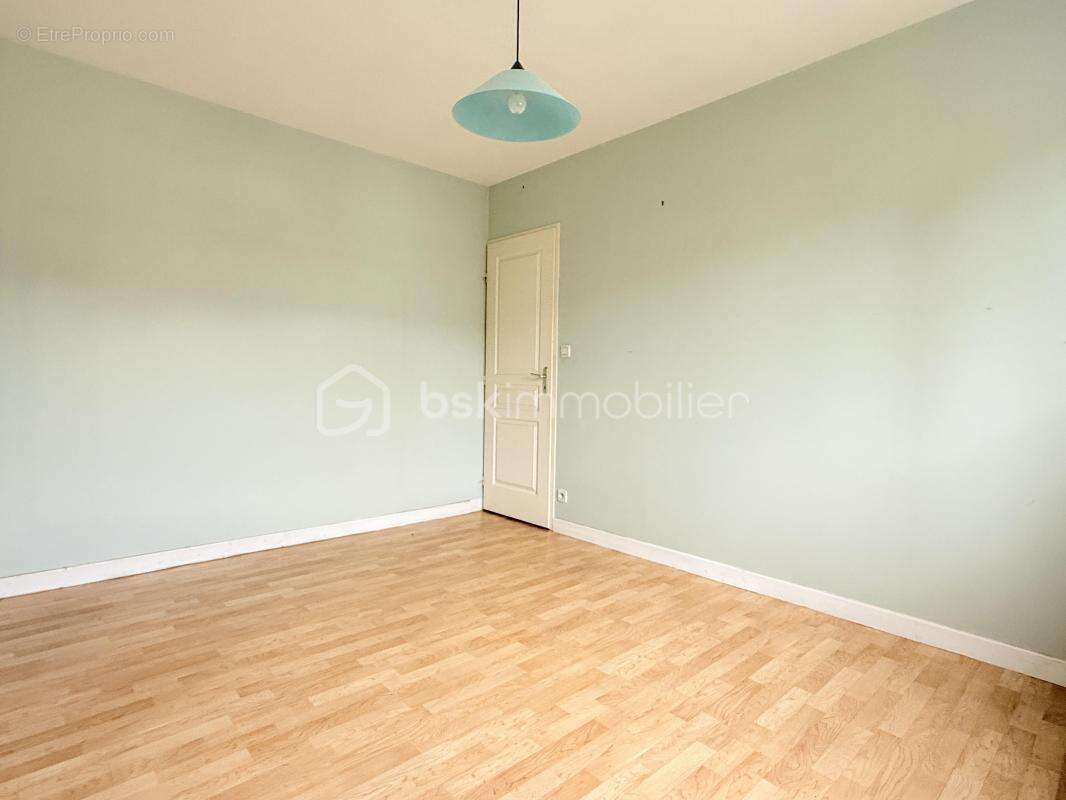 Maison familiale chaleureuse située dans un secteur tranquille, à deux pas des commodités - photo 8