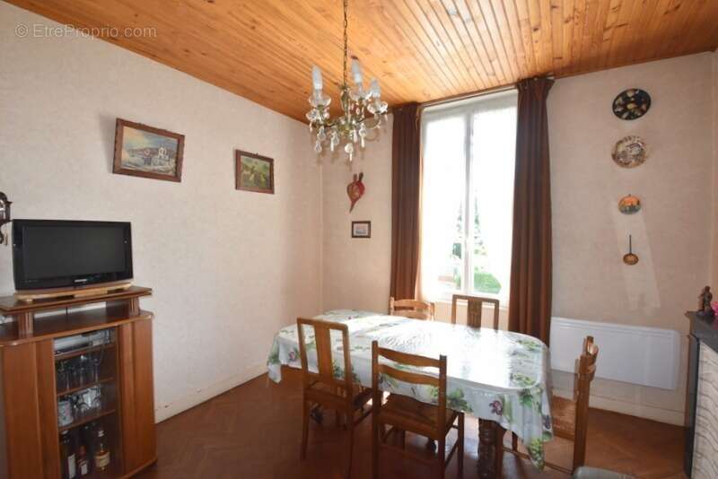 Appartement à CERCY-LA-TOUR