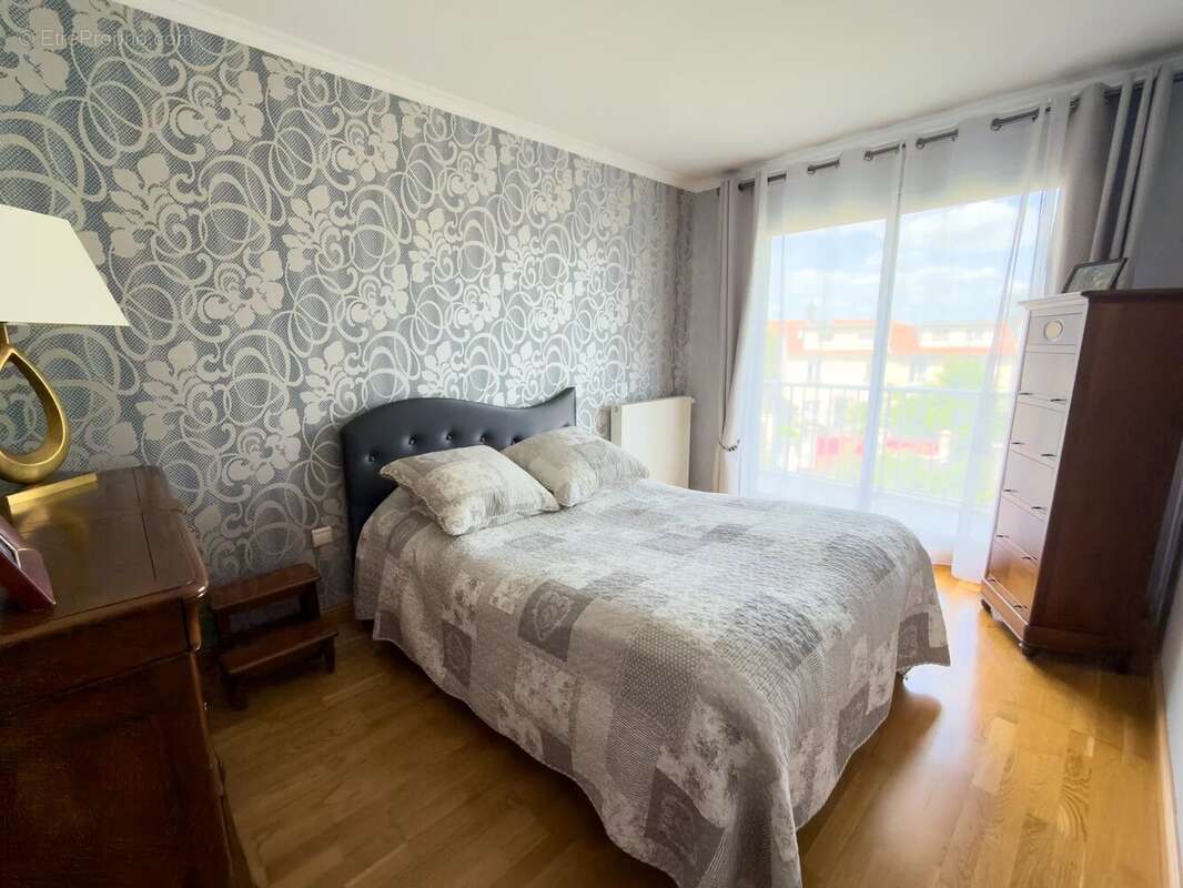 Appartement à LE RAINCY